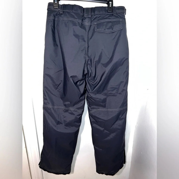 LL Bean snow pants 18 Youth, All black. Adjustable fit waist. Reinforcing knees - Picture 10 of 13